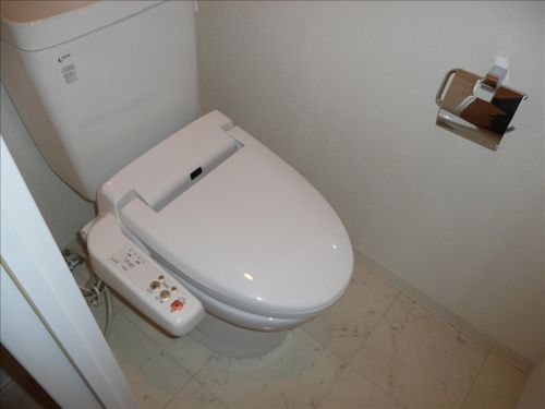 Toilet. Your budget ・ Your tenants examination, etc., Please consult anything.