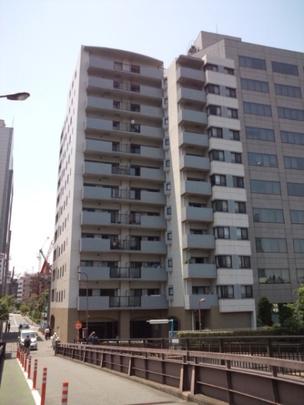 Local appearance photo. Hope this apartment from the canal side