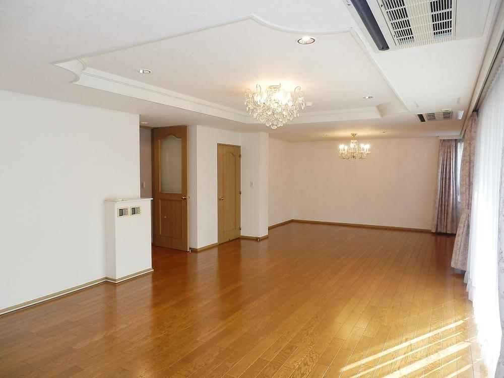 Living. Sunny living