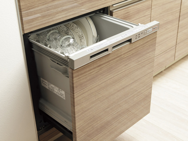Kitchen.  [Dish washing and drying machine] It was built into the system kitchen, Also clean dishwashing dryer looks. Washed with hot water hot air ・ Since the drying, Hygiene is also safe.