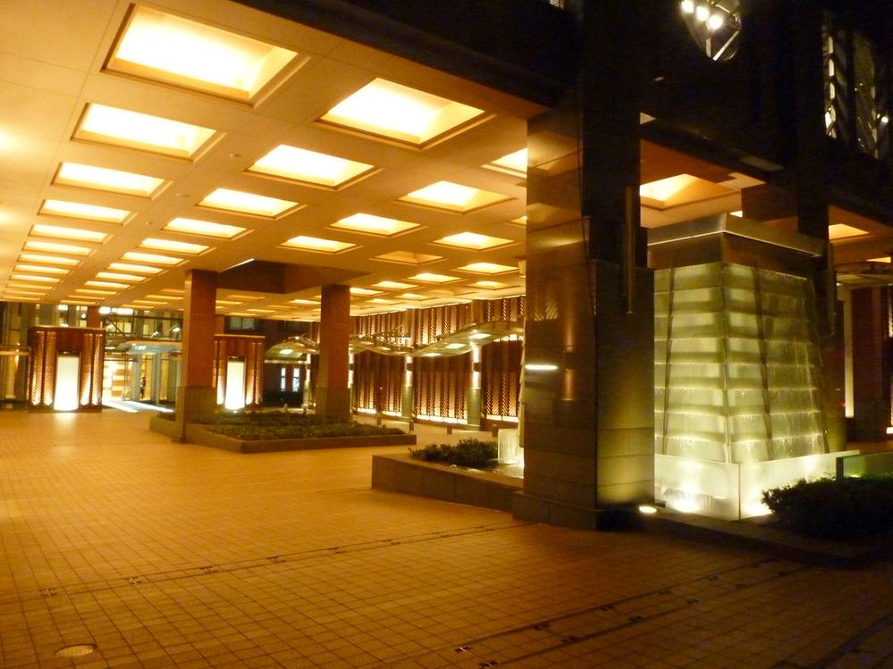 lobby. Entrance approach