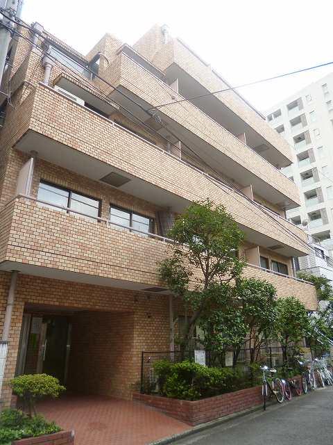 Local appearance photo. 5-storey top floor.