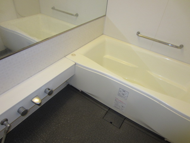 Bath. Bathroom Dryer ・ Bathroom with Reheating function