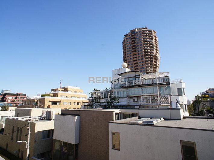 Non-living room. Offer also Moto-Azabu Hills