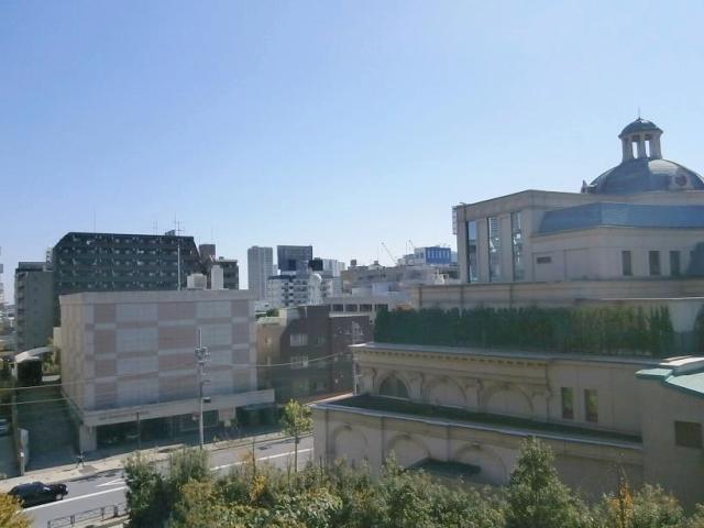 View photos from the dwelling unit