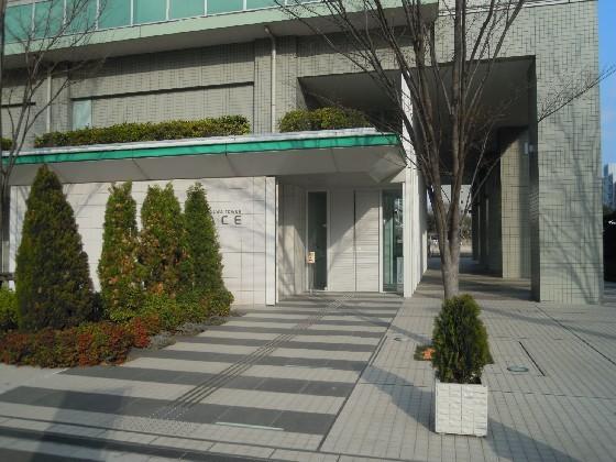 Entrance. Common areas