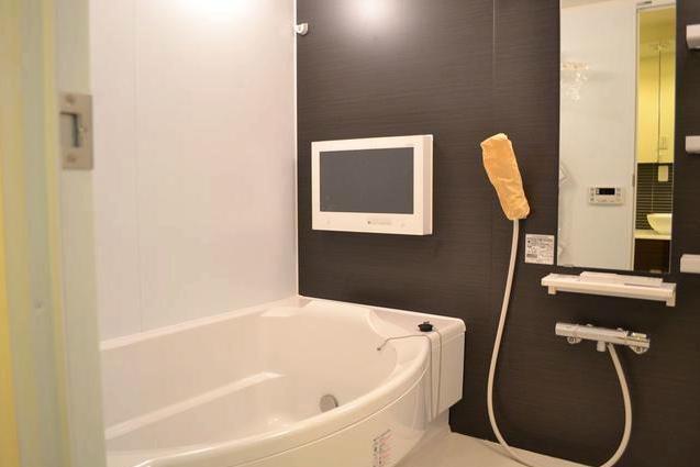 Bathroom. 1618 size of the bathroom Full Otobasu With bathroom ventilation dryer 21-inch bathroom TV