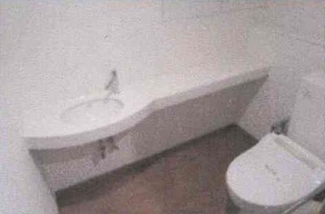 Toilet. Indoor (09 May 2013) Shooting