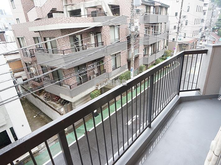 View photos from the dwelling unit