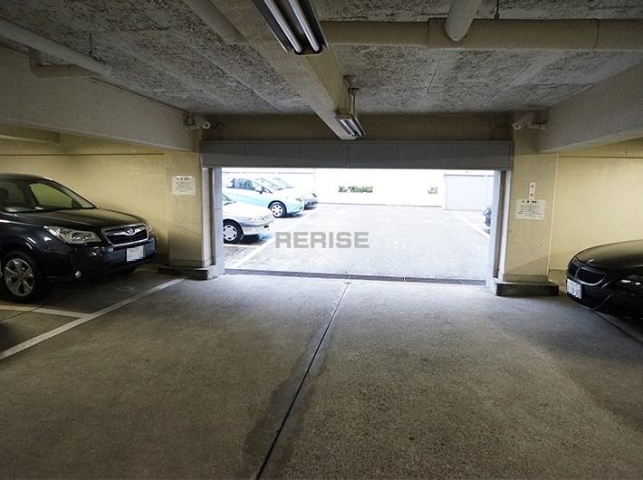 Parking lot. Monthly 28000 yen