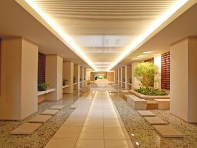 Entrance. Common areas