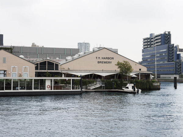 Surrounding environment. Restaurant T.Y. Harbor Brewery (about 1200m ・ A 15-minute walk)