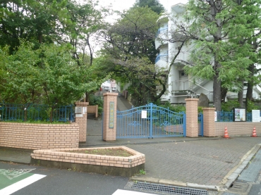 Junior high school. 560m to Asahi junior high school (junior high school)