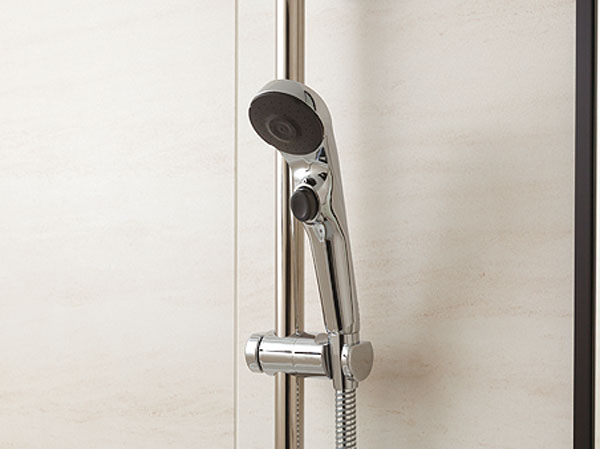 Bathing-wash room.  [Water-saving shower and slide bar] Easy-to-water-saving one-handed, Adopt the shower head of the one-touch operation. Adjustment of the height and angle of the bar of the sliding is easy.