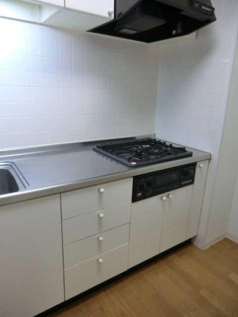 Kitchen. You can enjoy your food comfortably in an independent kitchen