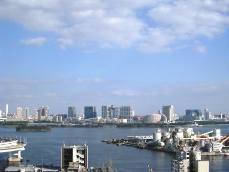 View photos from the dwelling unit. Overlooking the Odaiba from balcony
