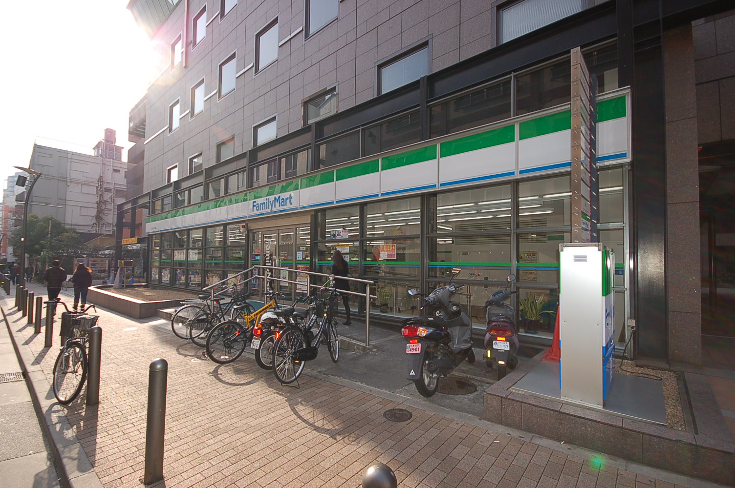 Convenience store. FamilyMart Roppongi 6-chome store up (convenience store) 204m