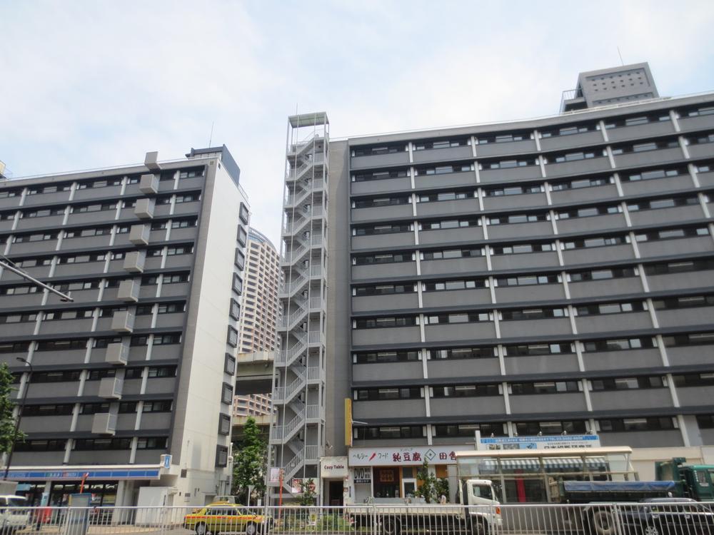 Local appearance photo. Local (11 May 2013) Shooting