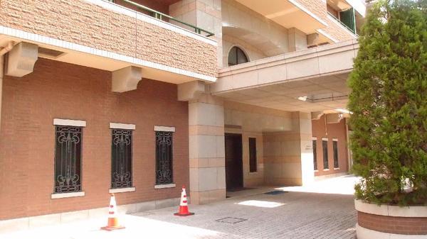 Entrance. «Entrance» atmosphere a driveway.