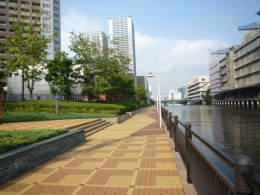 park. 300m until Shibaura Canal 沿緑 area (park)