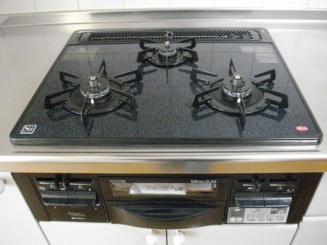 Kitchen. Stove