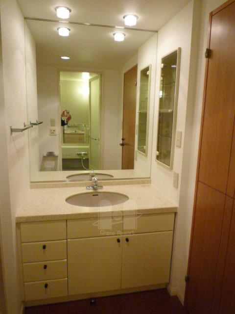 Wash basin, toilet. Ease likely dresser use in a wide size. Storage is also abundant.