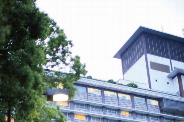 Hotel Okura Tokyo (about 620m)