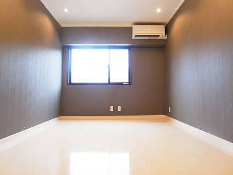 Non-living room. Indoor (2013) Shooting