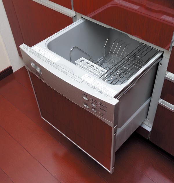 Kitchen.  [Dishwasher] Dishwashing has established a comfortable built-in dishwasher in the kitchen.