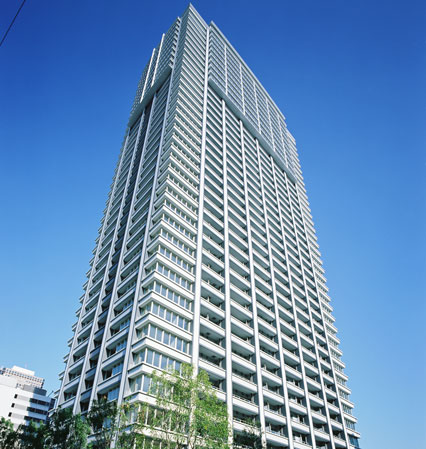Buildings and facilities. In the city center address of "Shiba, Minato-ku", High-rise 39-storey ・ The ground about 136m ・ I was born in all 483 House <Crest Prime Tower turf>. A symbol of the city ・ It is felt on the proximity of the front of you eye the Tokyo Tower, It says that envy of location. Since there is no high buildings in the surrounding area, It is also a big attraction that you can enjoy a variety of urban landscape for each dwelling unit (December 2007 shooting)
