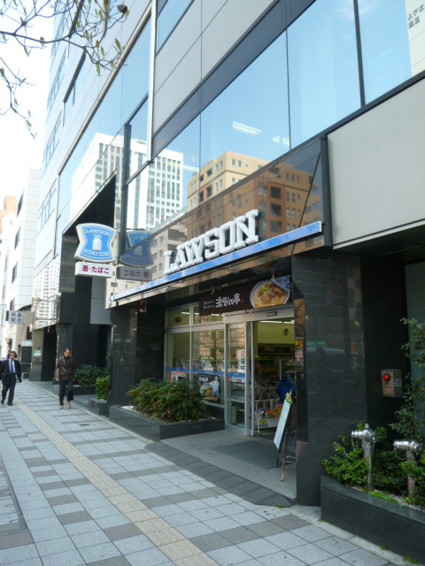 Convenience store. 200m to Lawson (convenience store)