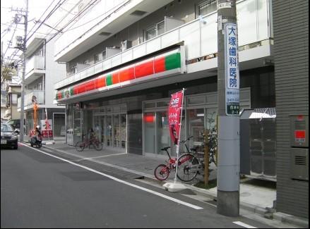 Convenience store. 105m until Sunkus Nishi-Azabu Kasumimachi shop
