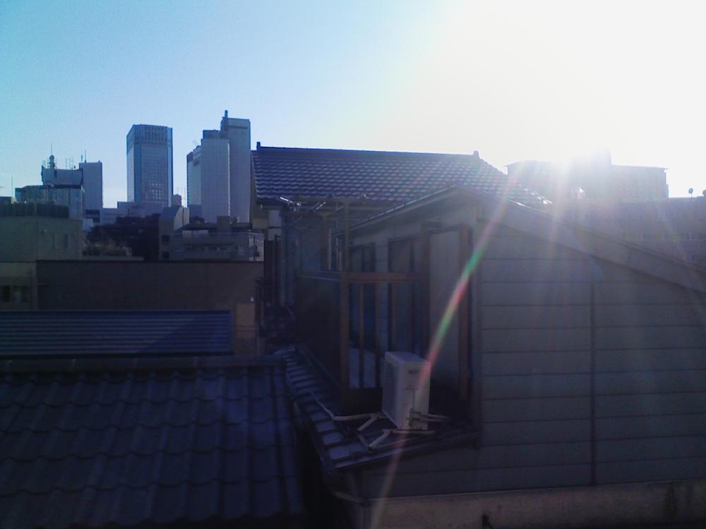 View photos from the dwelling unit. View from the living-dining to south direction (December 2013) Shooting