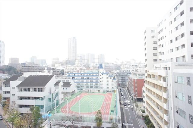 View photos from the dwelling unit. Local (December 26, 2013) Shooting