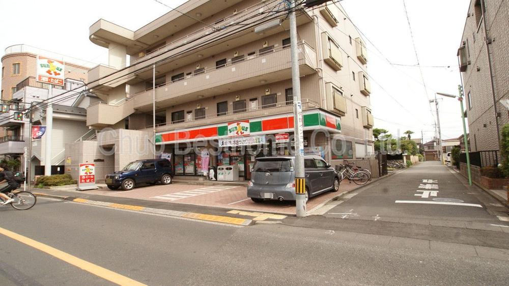 Convenience store. 444m until Thanksgiving Mitaka Nozaki shop