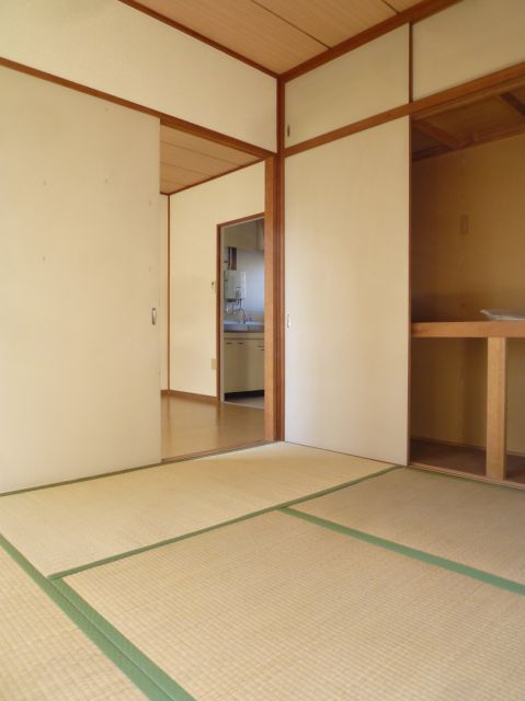 Living and room. Warm is a Japanese-style room.