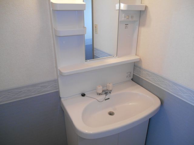 Washroom. It is with convenient independent wash basin