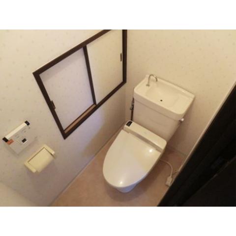 Toilet