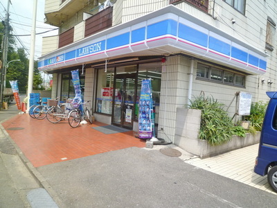 Convenience store. 200m to Lawson (convenience store)