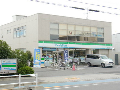 Convenience store. 150m to Family Mart (convenience store)