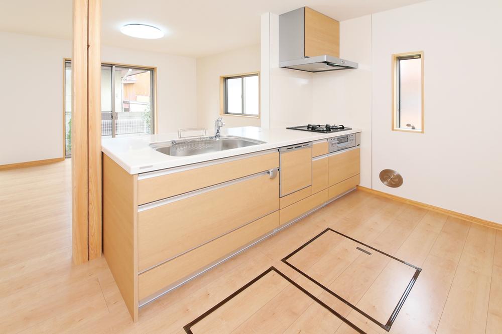Same specifications photo (kitchen). Spacious kitchen surface ・ You put a lot put away are both back turned to the storage Also effective utilization in the pitter-patter-kun sink in front of the dead space