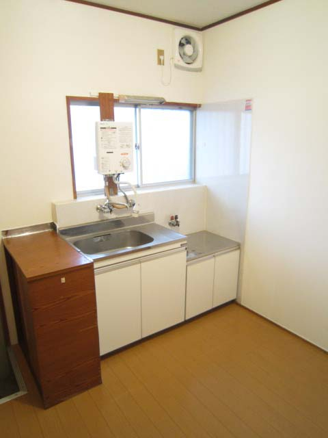 Kitchen. A window kitchen Two-necked gas table installation Allowed