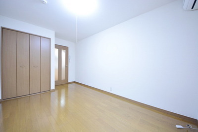 Other room space. Flooring