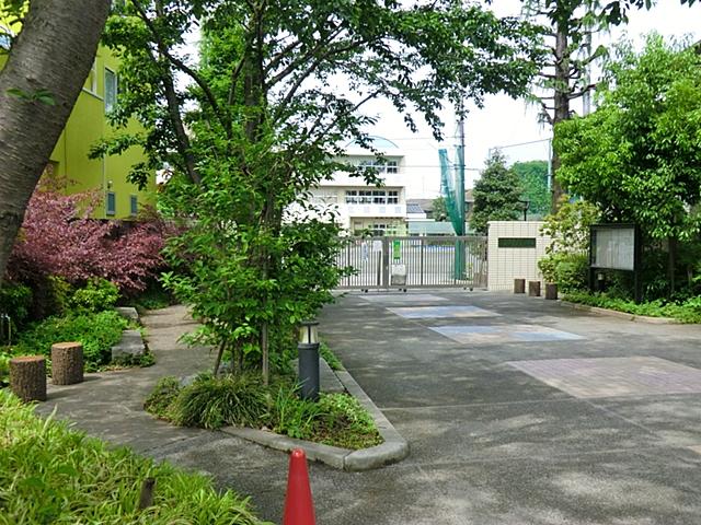Primary school. 303m to Mitaka school Mitaka Municipal alpine Elementary School