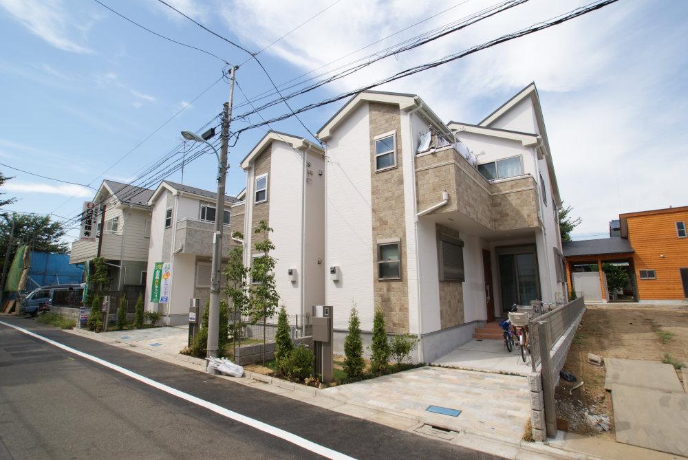 Same specifications photos (appearance). Popular Sengawa Station, Walk 13 minutes. welfare, New construction of fulfilling Mitaka city in education, All two buildings. small, Within a 10-minute walk to the junior high school, Convenience store near, Convenient good location to life. Yang per good there is no tall buildings around. Parking one and the bicycle parking is also possible. (Same construction cases)