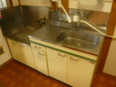 Kitchen. Two-burner gas stove is a corresponding! 