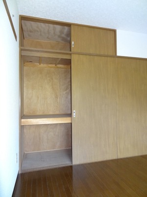 Receipt. Storage space secure with each room upper closet.