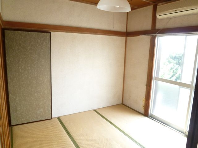 Living and room. 4.5 tatami Japanese-style room
