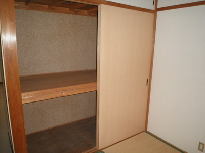 Receipt. Japanese-style side closet