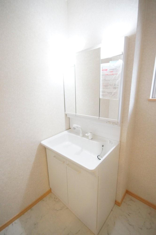 Same specifications photos (Other introspection). Wash basin is that combines the storage capacity based on practicality. (Example of construction)